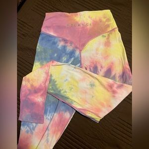 Balance, Athleta, tie-dye leggings